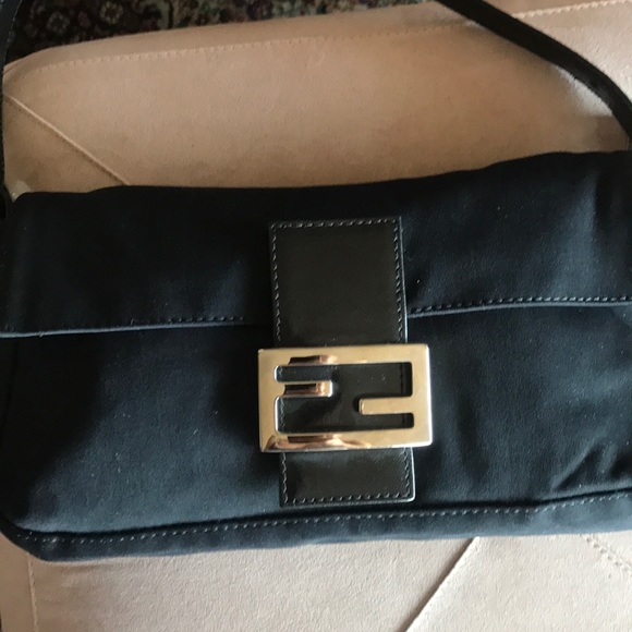 Fendi baguette bag - Picture 15 of 15
